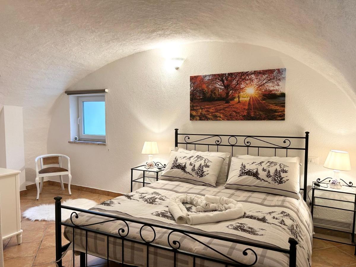 Appartamento Nel Verde Bracca ภายนอก รูปภาพ