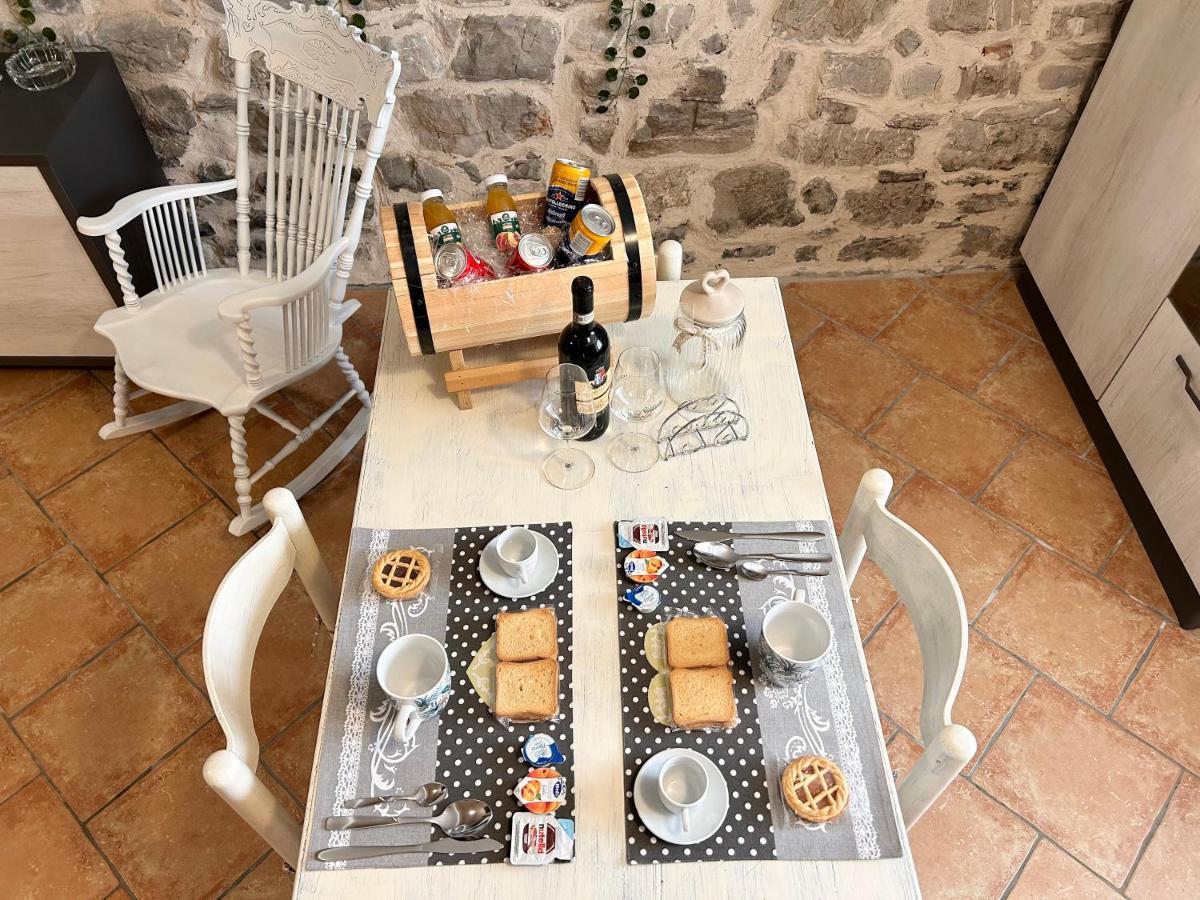 Appartamento Nel Verde Bracca ภายนอก รูปภาพ